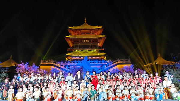 红似火，，，人如潮！！中秋国庆假期首日，，，文旅活动&ldquo;活力无限&rdquo;